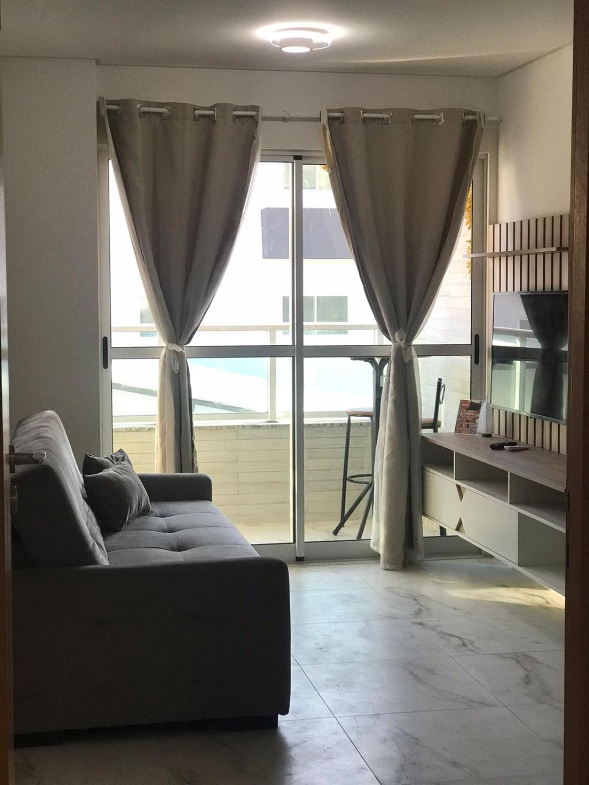 La Coruna Flat Makaranduba